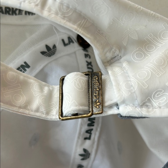 NWOT Adidas Mens White Gray Trefoil Logo Adjustable Hat Lightweight Gym - Picture 7 of 7